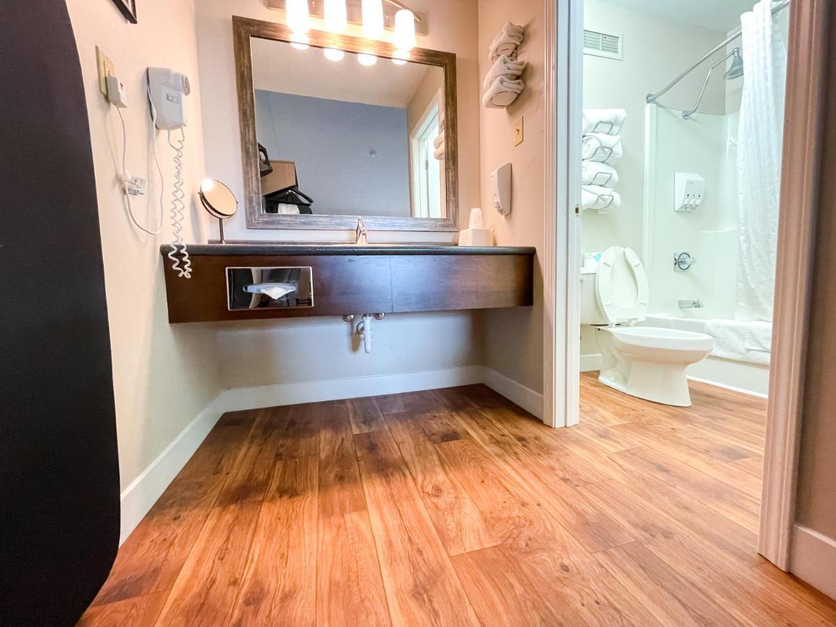 Pinemark Inn Suites Events Saint Clair Eksteriør billede